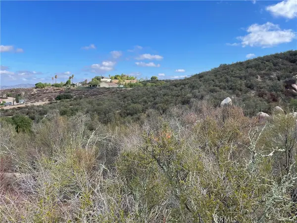 1 Esplendida Way, Temecula, CA 92592