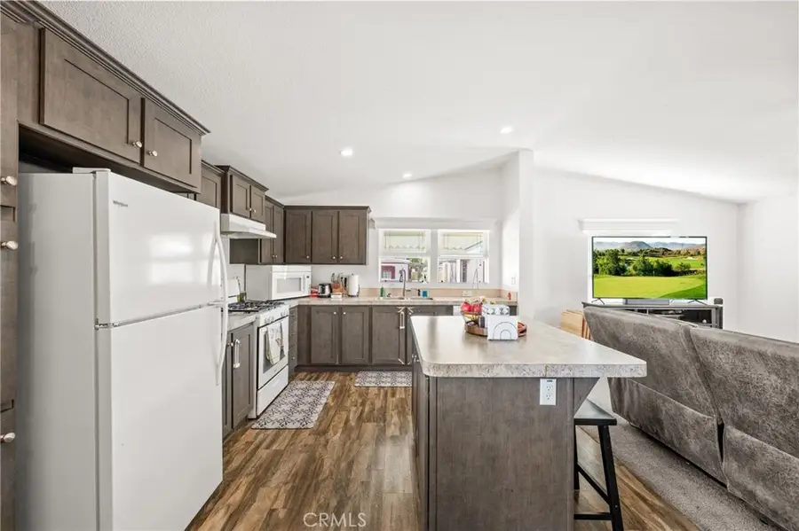 32900 Riverside Drive #53, Lake Elsinore, CA 92530 - Image #2