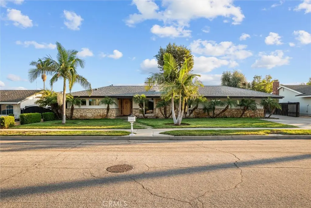 1020 La Serna, La Habra, CA 90631 - #1
