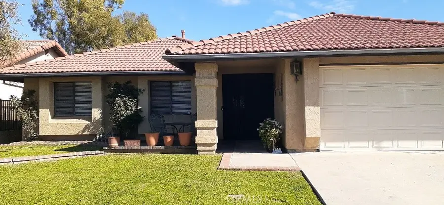 1484 Pepper Tree Drive, Hemet, CA 92545 - Image #2