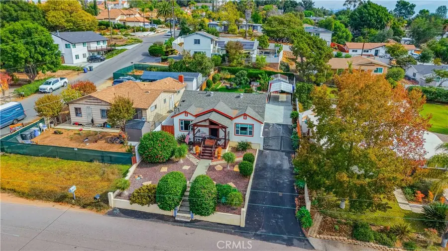 637 Iowa, Fallbrook, CA 92028 - Image #2