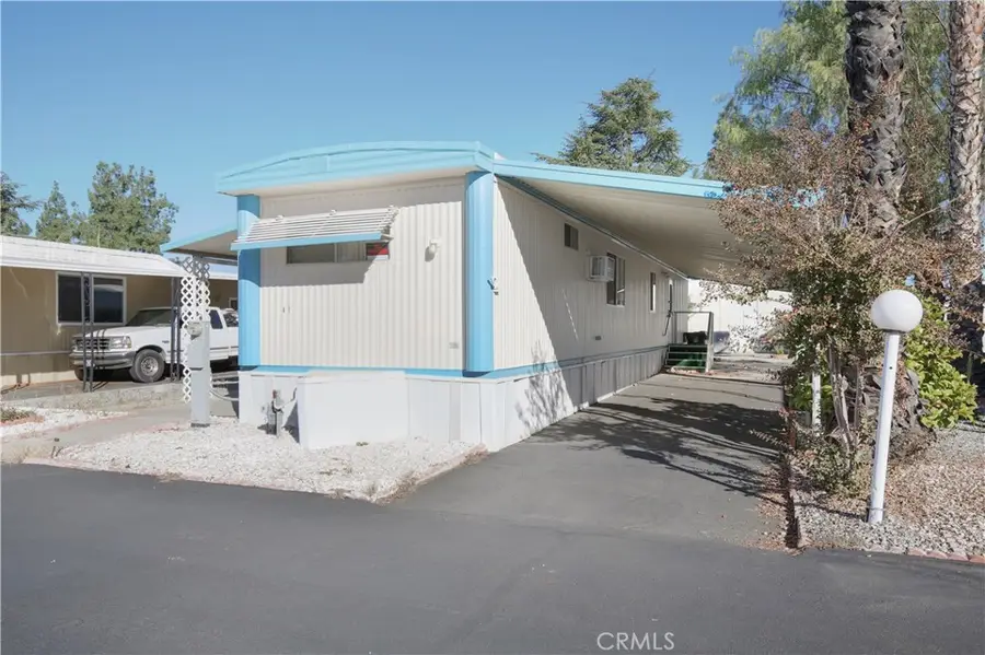 725 W Thornton #41, Hemet, CA 92543 - #3