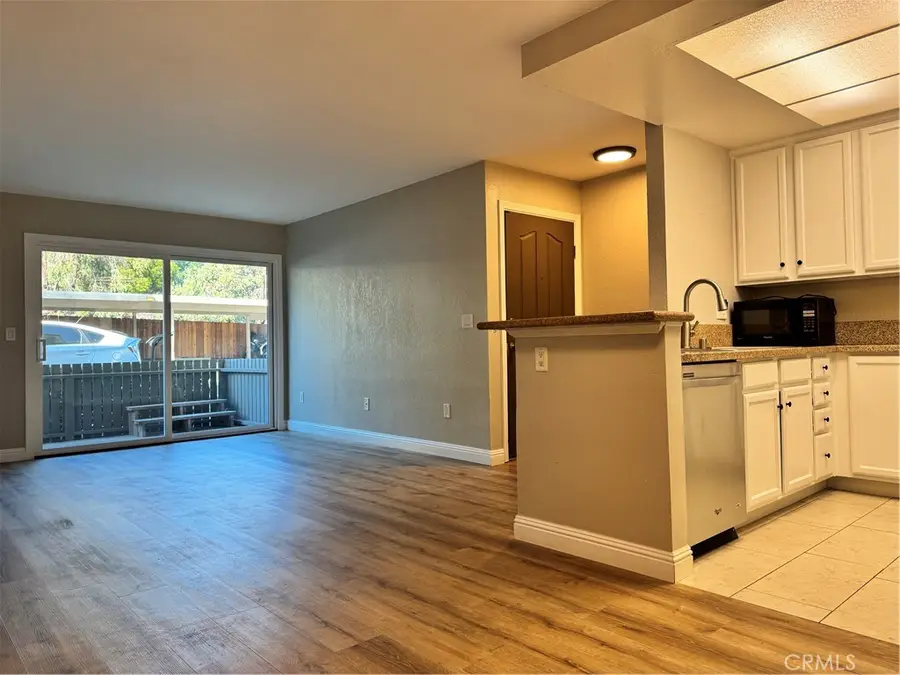 432 Edgehill #95, Oceanside, CA 92054 - Image #2