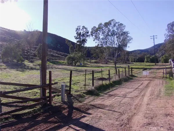 32595 Newport Road, Winchester, CA 92596