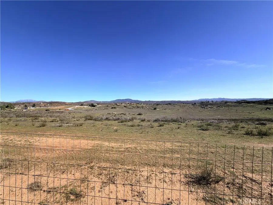 39247 Serriano, Hemet, CA 92544 - Image #2