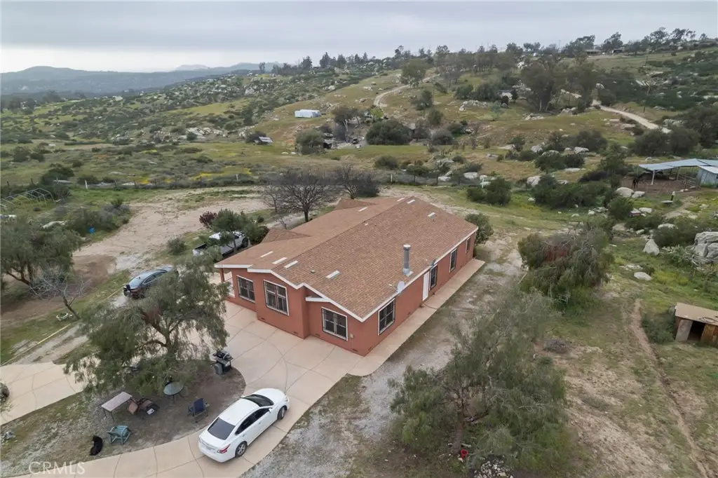 35125 Hobbiton, Hemet, CA 92544 - Image #1