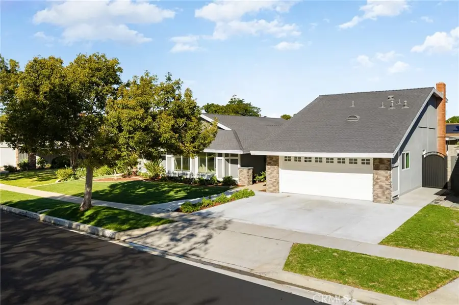 1529 Catalina Avenue, Santa Ana, CA 92705 - Image #3