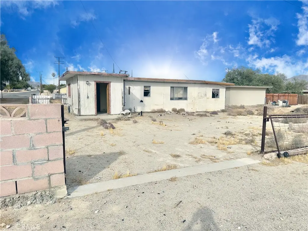 13807 Carson, Trona, CA 93562 - #1