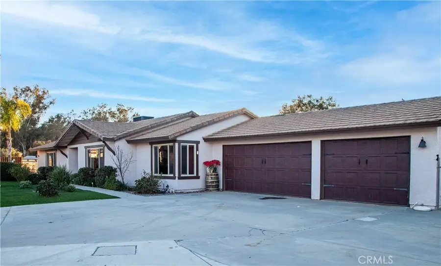 30225 Amber Lane, Hemet, CA 92543 - Image #2