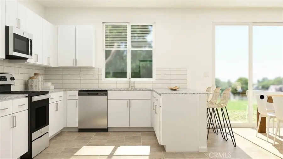 17843 Mckenzie Court, Hesperia, CA 92345 - Image #3