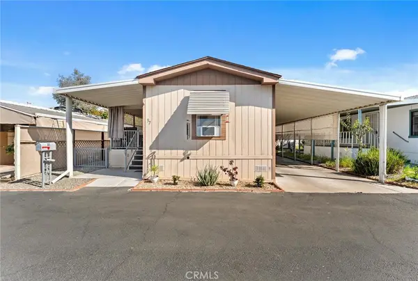 530 W Devonshire Avenue #37, Hemet, CA 92543