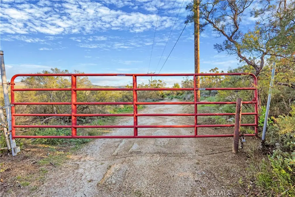 32805 Red Mountain, Hemet, CA 92544 - #1