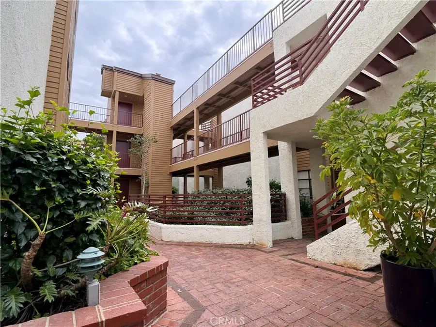 400 N Louise #303, Glendale, CA 91206 - #3