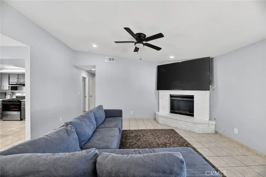 15505 Shadow Mountain Ln, Lake Elsinore, CA 92530 - #2