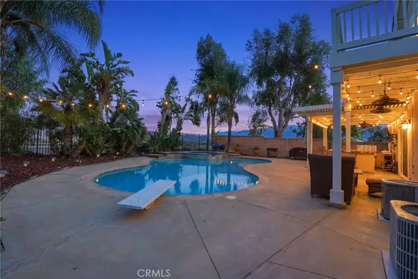 43084 Knightsbridge Way, Temecula, CA 92592