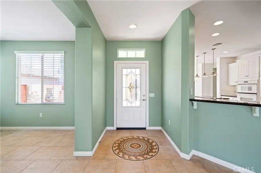 570 Olazabal Dr, Hemet, CA 92545 - #3