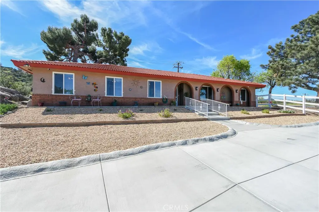 28300 Rawlings, Hemet, CA 92544 - #1