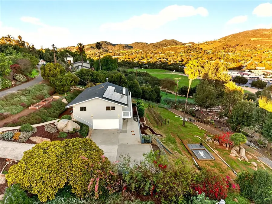 358 Sunrise Circle, Vista, CA 92084 - #3