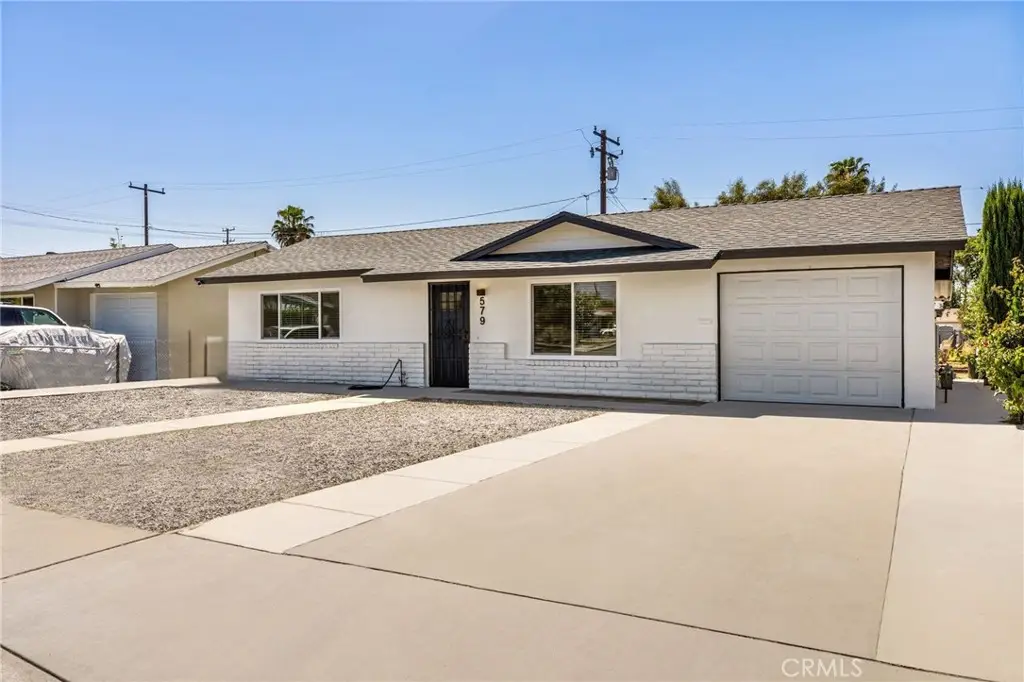 579 W Mayberry Avenue, Hemet, CA 92543 - #1