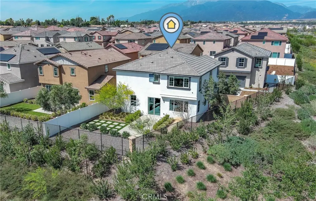 2435 Gunner Ridge Way, Rialto, CA 92377 - #1
