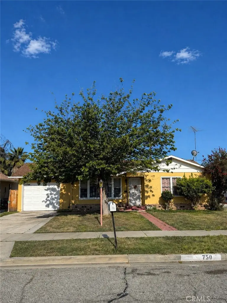 434 S Harvard Street, Hemet, CA 92543 - #1