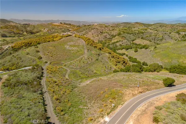 2 La Cruz Drive, Temecula, CA 92590