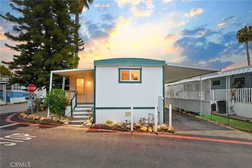 17 Mayflower Ave, Escondido, CA 92027 - #1