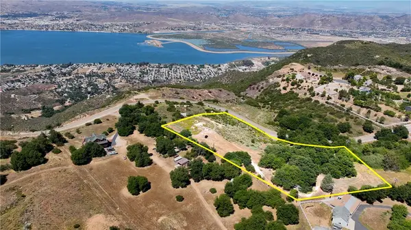 34561 S Main Divide, Lake Elsinore, CA 92530