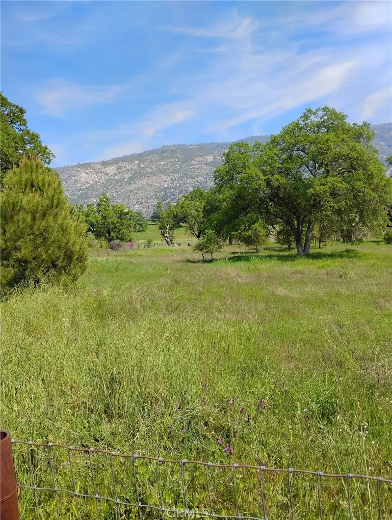 35400 Spanish Oak, Auberry, CA 93602 - #2
