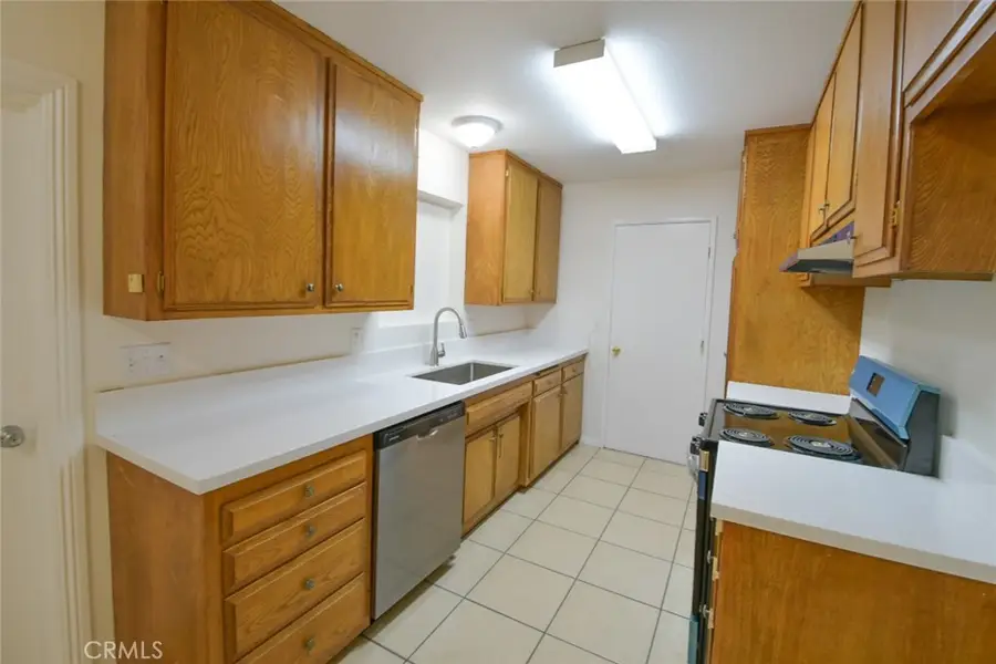 815 Coral Avenue, Hemet, CA 92543 - #2