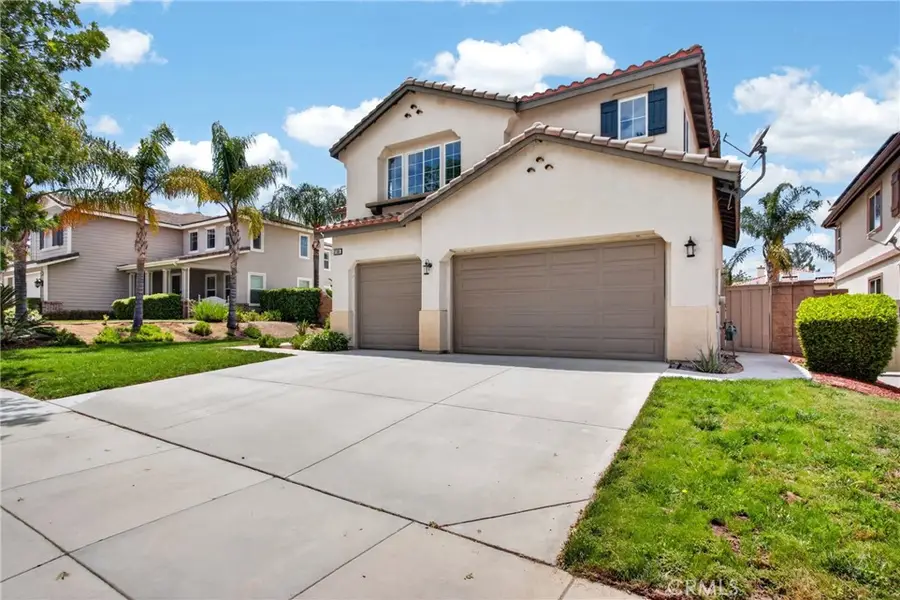 32365 Whispering Willow, Lake Elsinore, CA 92532 - #2