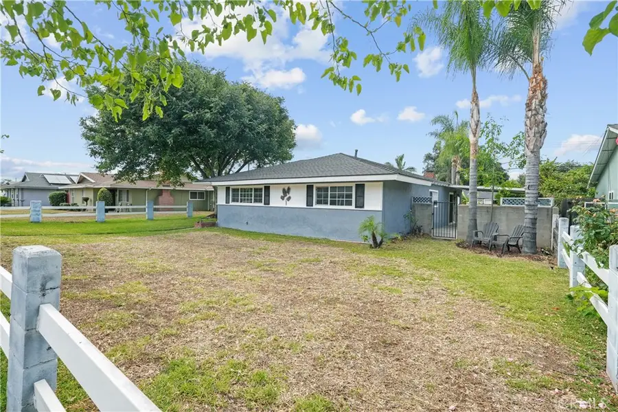 318 E Gladstone Street, San Dimas, CA 91773 - #3