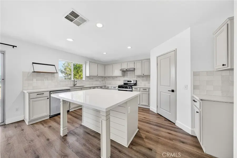 33650 Abbey Road, Temecula, CA 92592 - #2