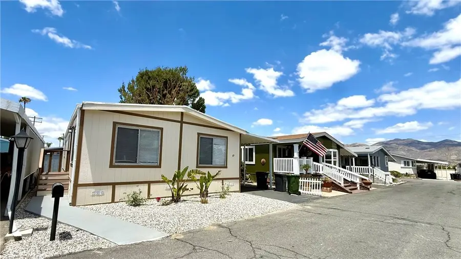 881 N Lake Street #69, Hemet, CA 92544 - #3