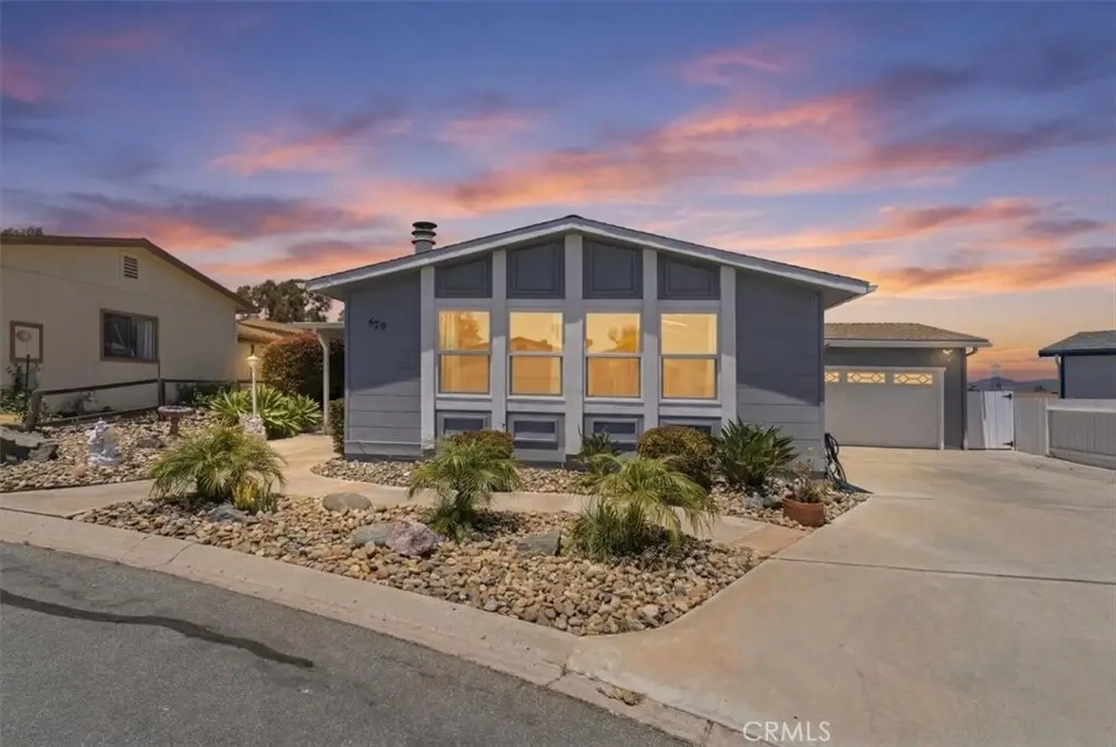 629 Via Santiago, Vista, CA 92081 - #1