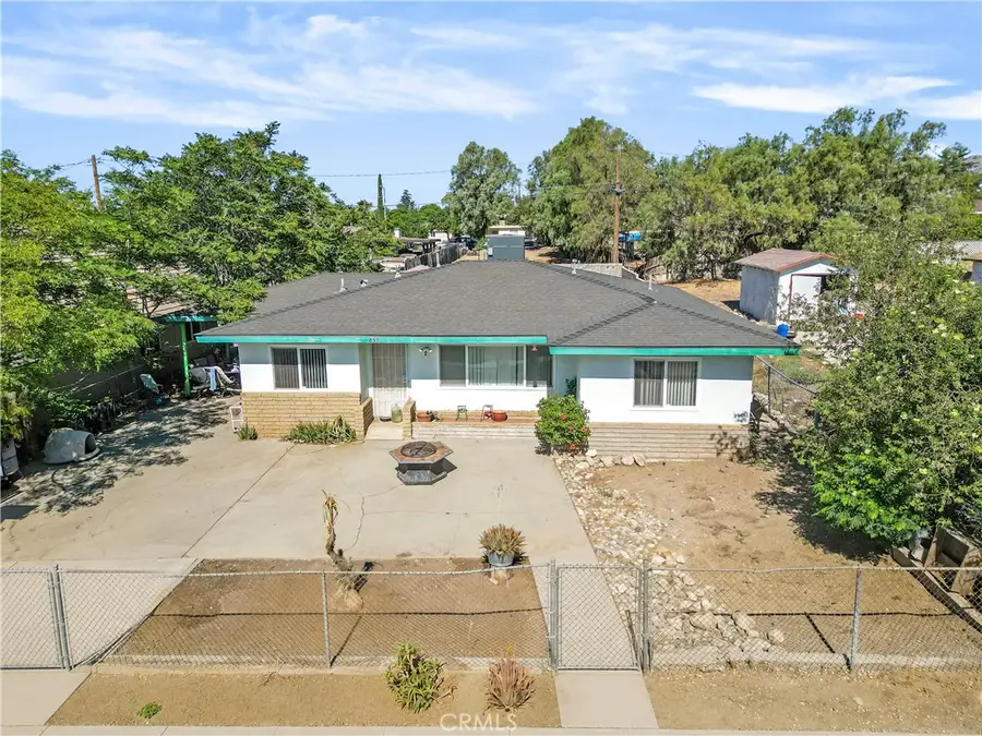 859 N Allen, Banning, CA 92220 - #3