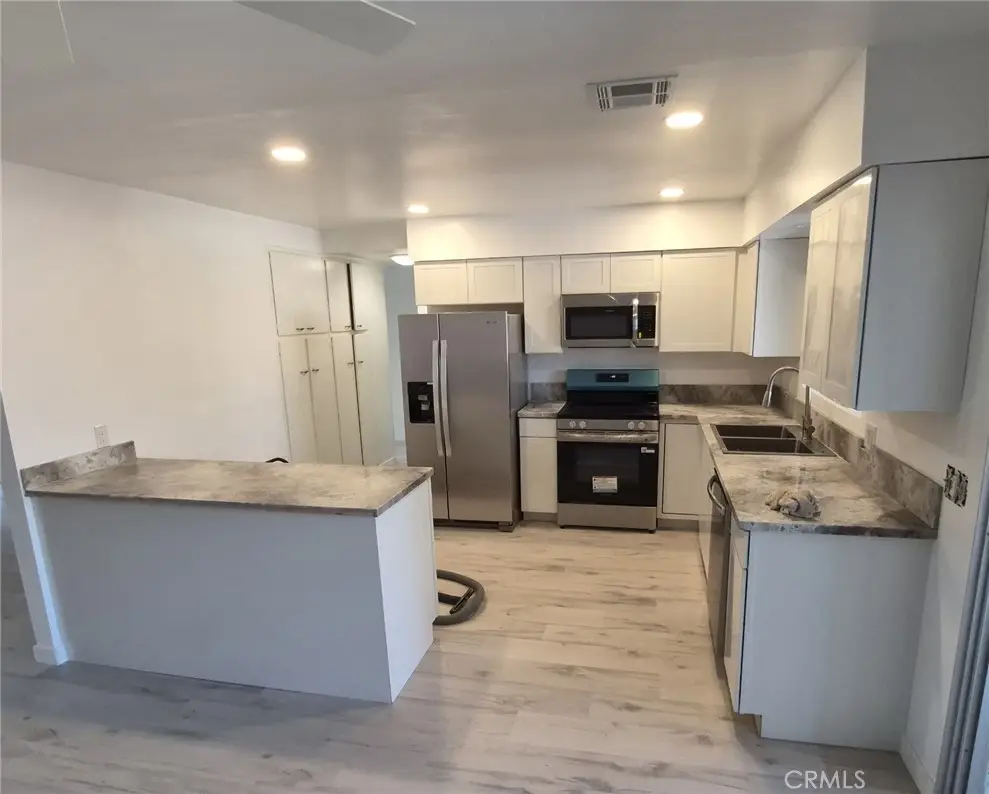 611 S Palm #F, Hemet, CA 92543 - #1