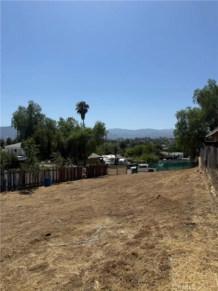 414 Ellis St, Lake Elsinore, CA 92530 - #3