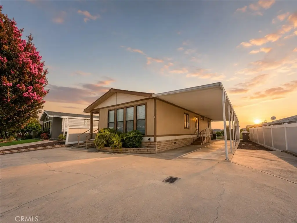 28861 Via Playa Del Rey, Murrieta, CA 92563 - #1