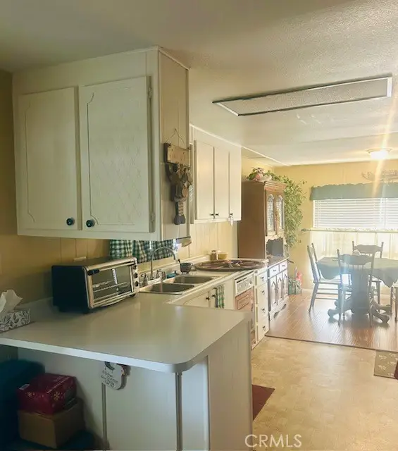 260 N Lyon #110, Hemet, CA 92543 - #3