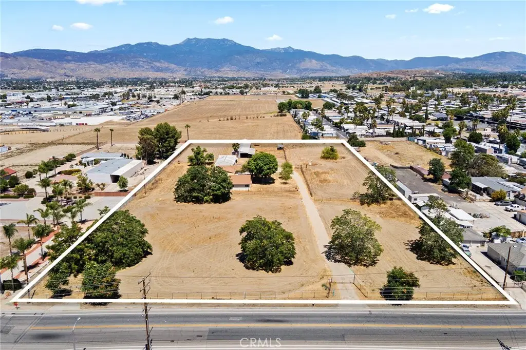 1280 N Palm, Hemet, CA 92543 - #1