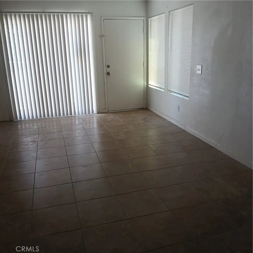 2449 West Acacia Avenue, Hemet, CA 92545 - #3