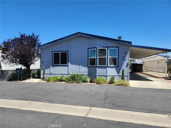 530 W Devonshire Avenue #23, Hemet, CA 92543