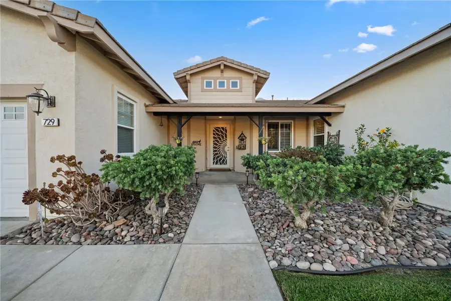 729 Smith, Hemet, CA 92544 - #3