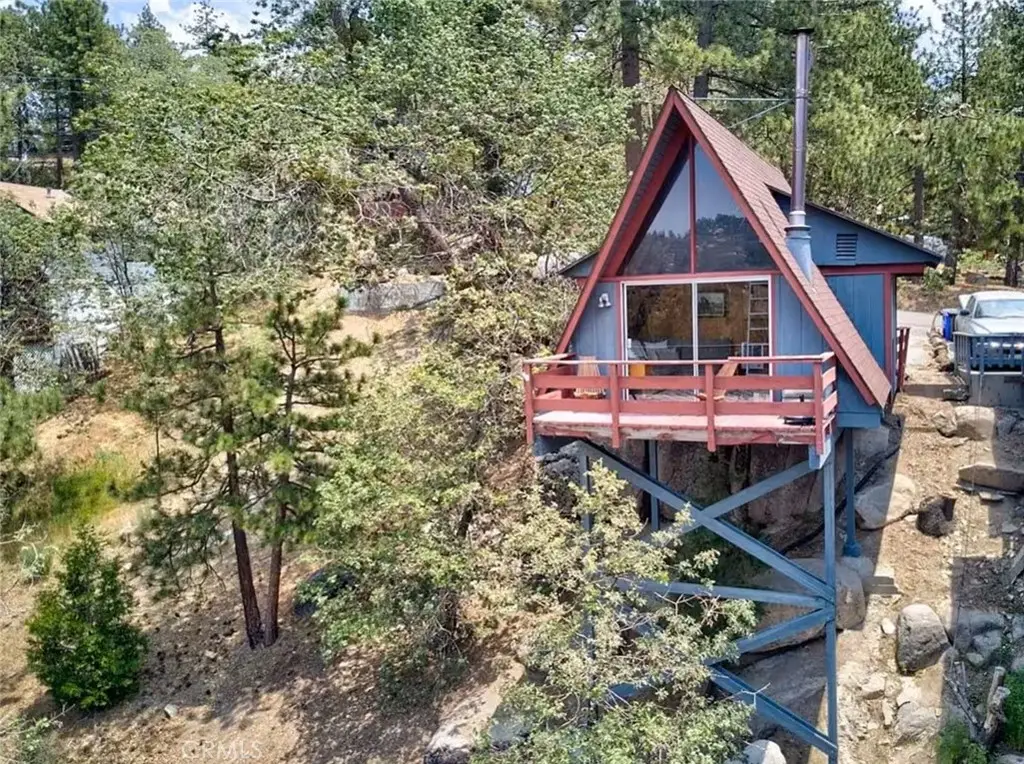 33012 Donner, Running Springs, CA 92308 - #1