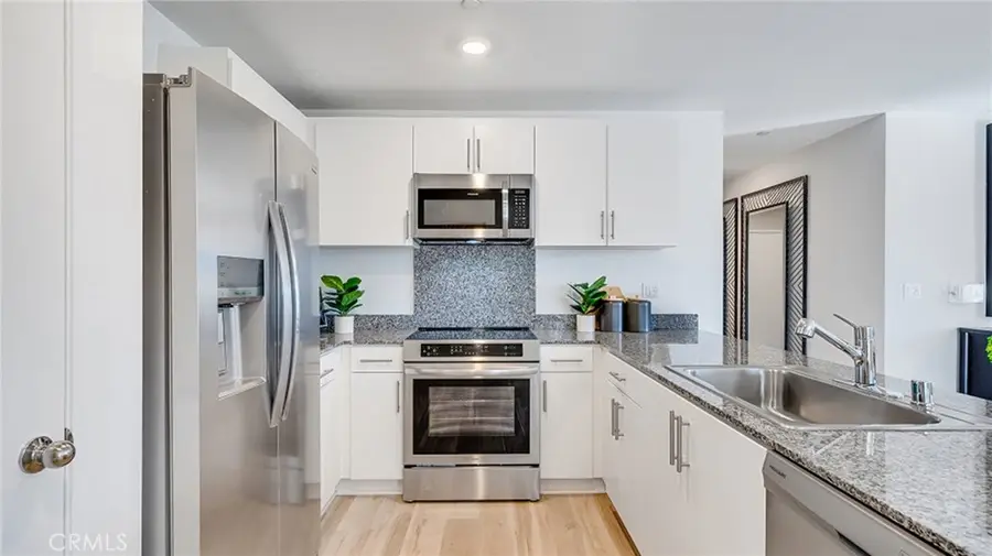 7582 Vassar Avenue, Hesperia, CA 92345 - #3