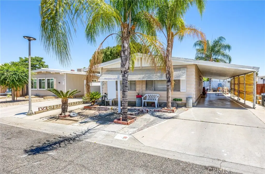 471 Santa Clara, Hemet, CA 92543 - #1