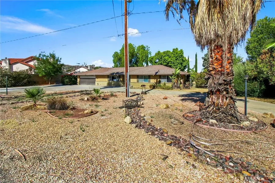 27307 Hemet, Hemet, CA 92544 - #2