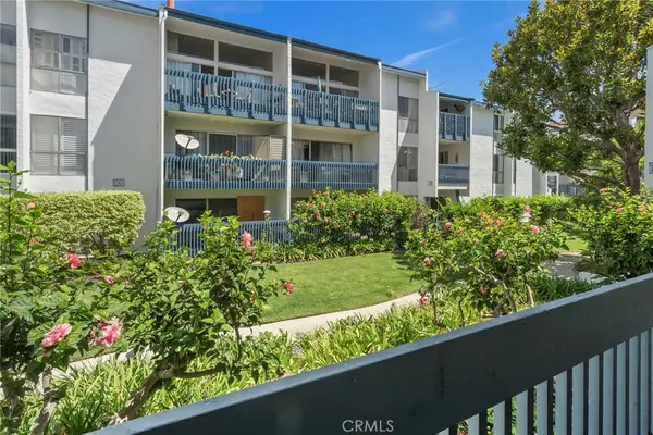 611 S Prospect Avenue #103, Redondo Beach, CA 90277