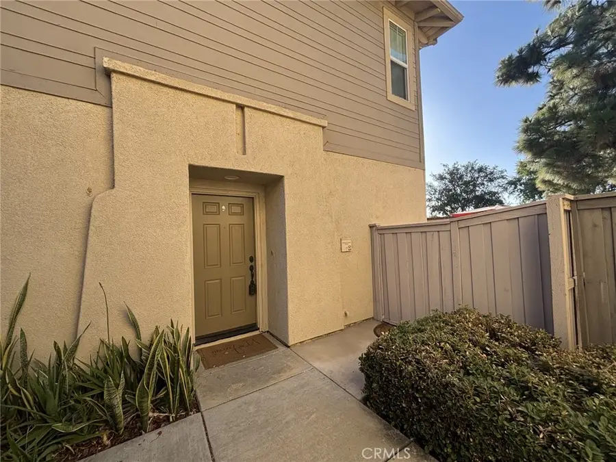 41737 Ridgewalk St. #1, Murrieta, CA 92562 - #3